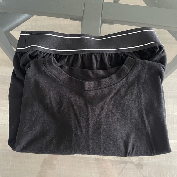 Black cropped tshirt - Picture 4 of 4